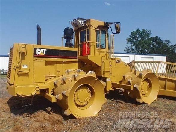 CAT 826C Kompaktory