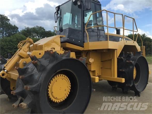 CAT 826G Kompaktory