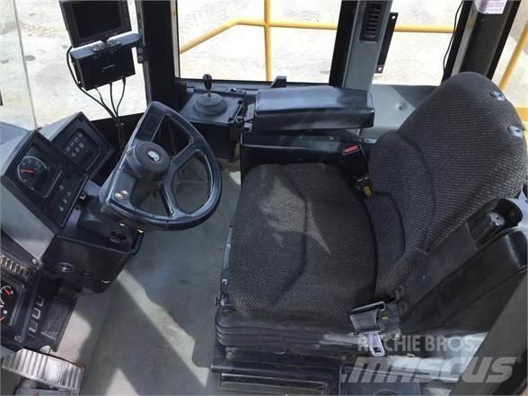 CAT 826G Kompaktory