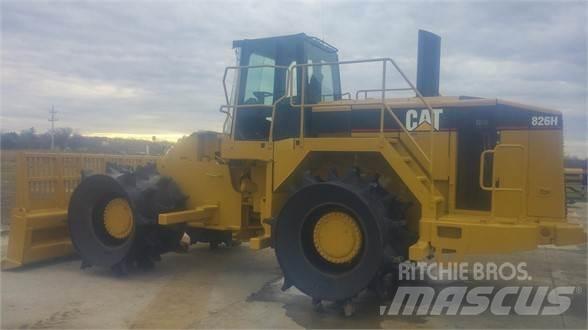CAT 826H Kompaktory