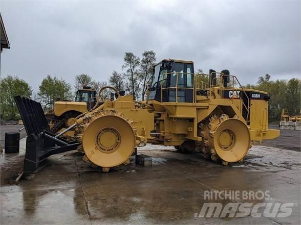 CAT 836H Kompaktory