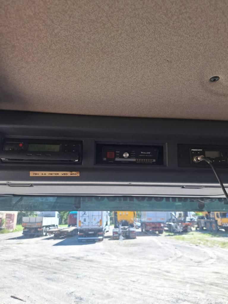 Scania P 3210 Żurawie