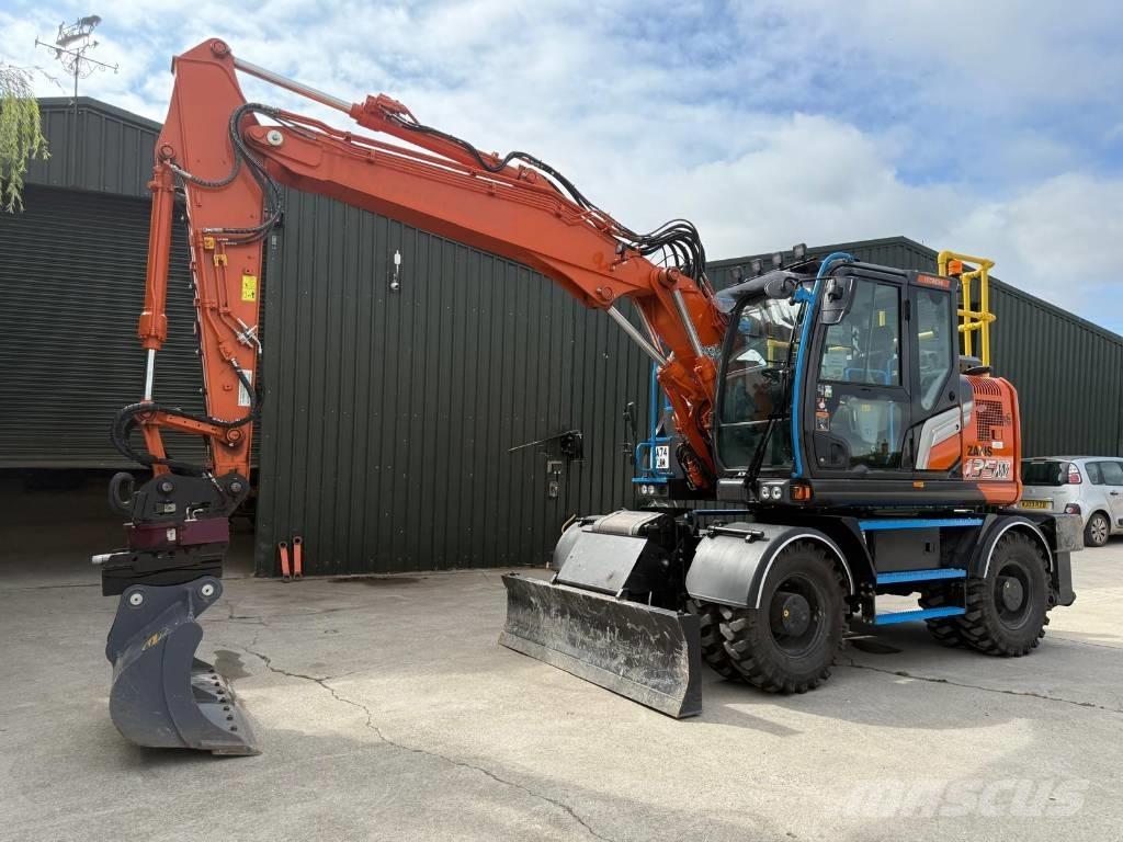 Hitachi ZX 135 W-7 Koparki kołowe