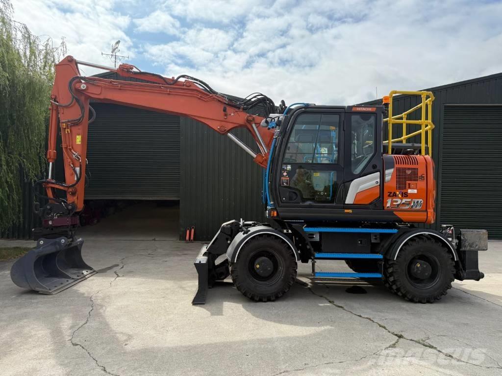 Hitachi ZX 135 W-7 Koparki kołowe