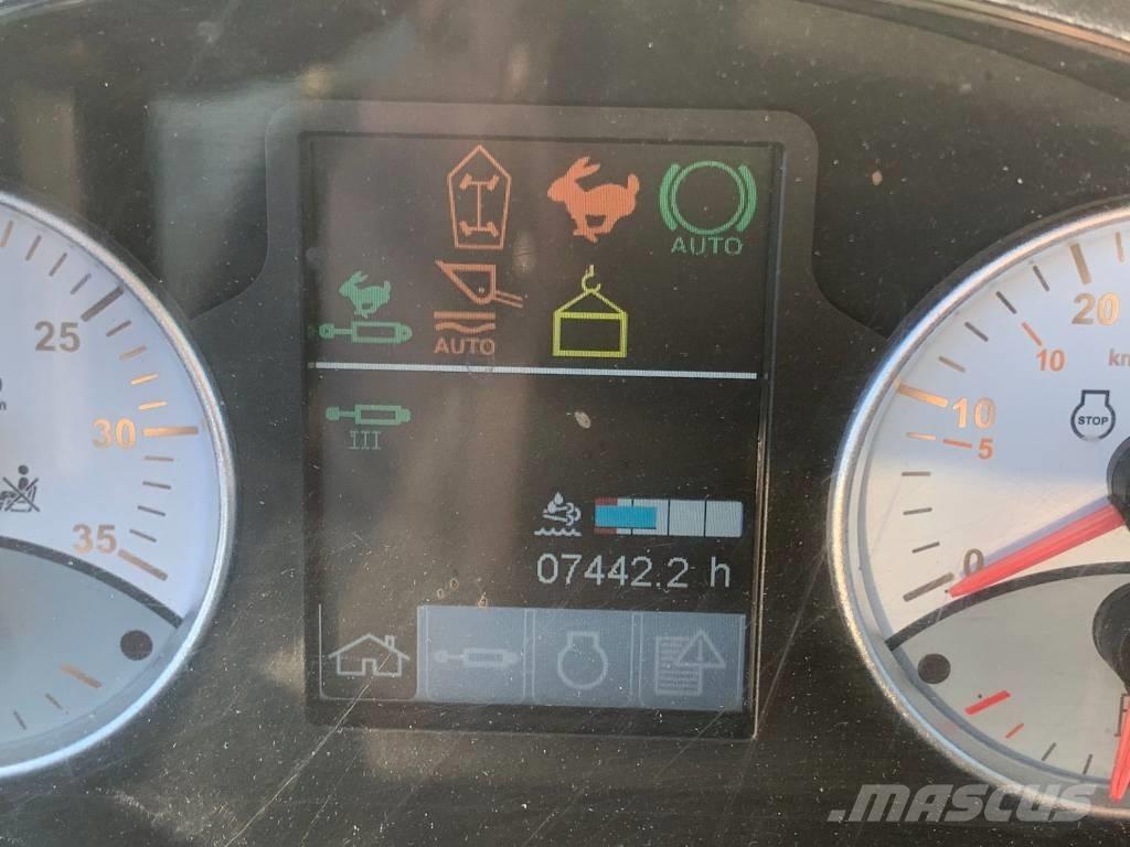 CLAAS Scorpion 732 Ładowarki rolnicze