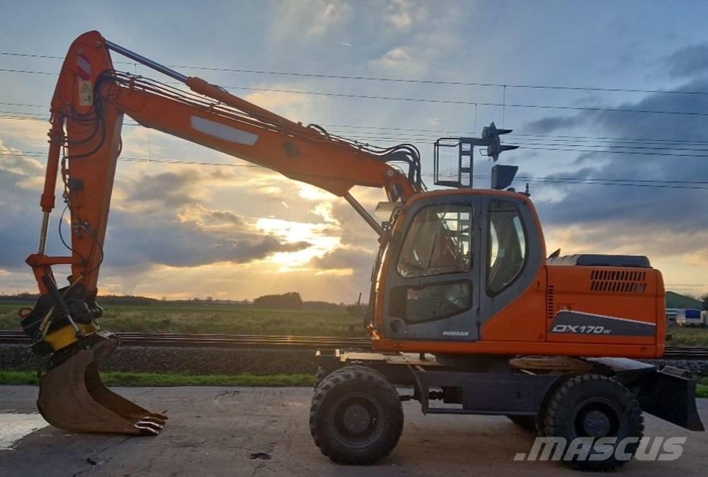 Doosan DX 170 W Koparki kołowe
