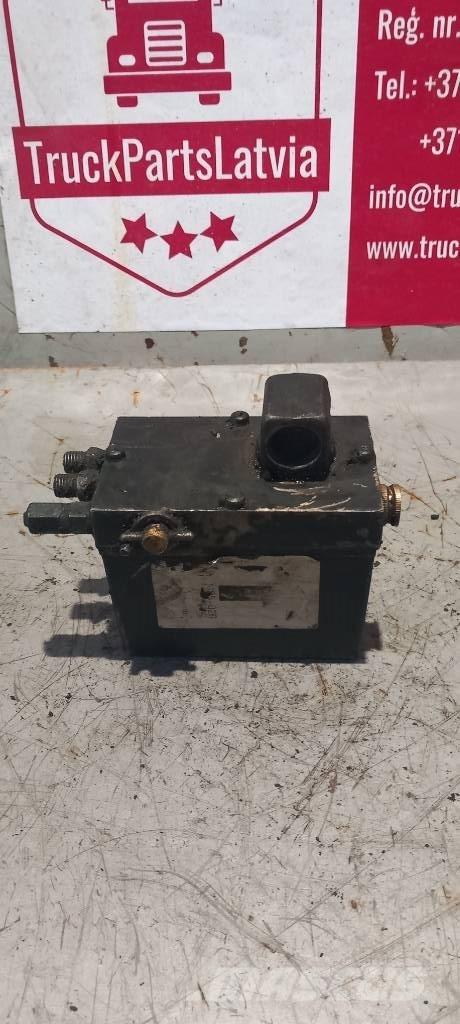 Scania R 440.    1422540 Hydraulika