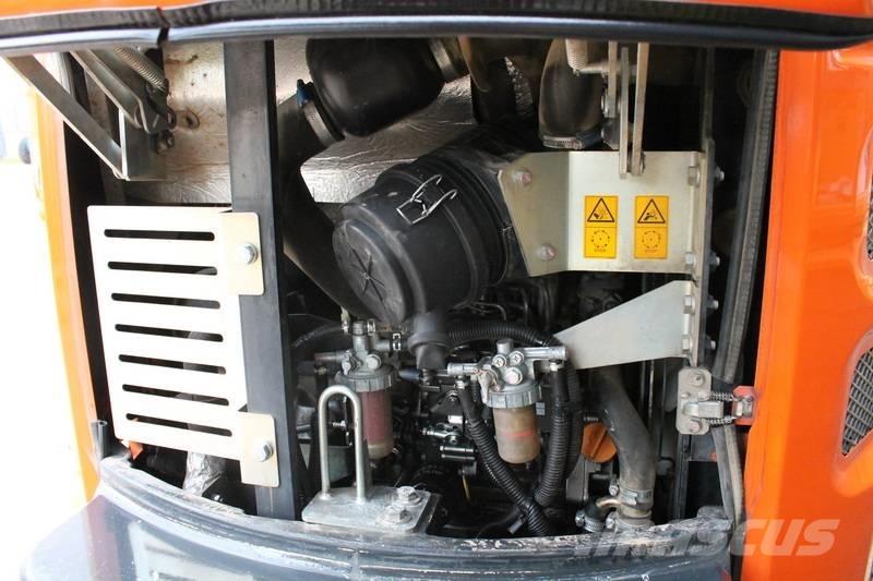 Hitachi ZX 26 U Minikoparki