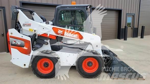 Bobcat S76 Ładowarki burtowe