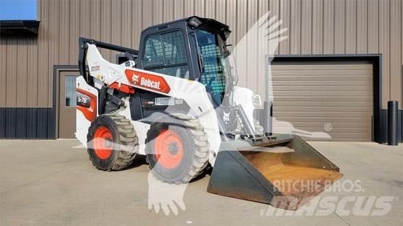 Bobcat S76 Ładowarki burtowe