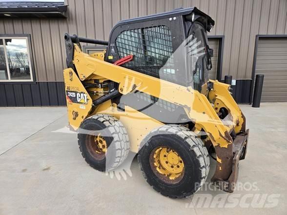 CAT 242D Ładowarki burtowe