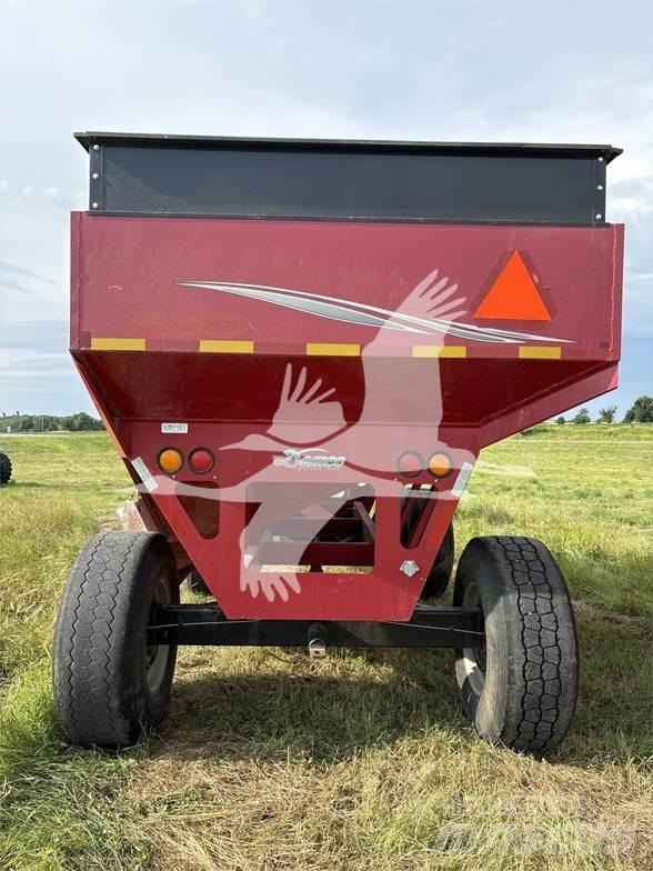Demco 450 Przyczepy zbożowe