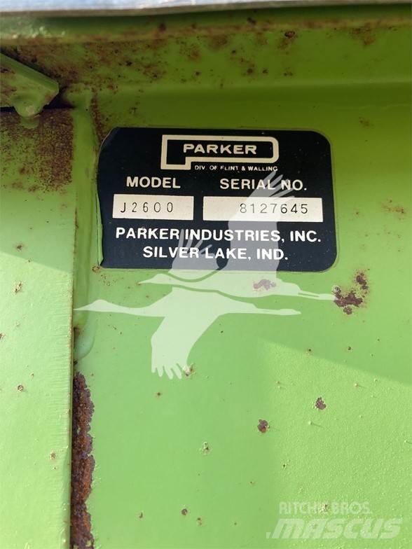 Parker 2600 Przyczepy zbożowe