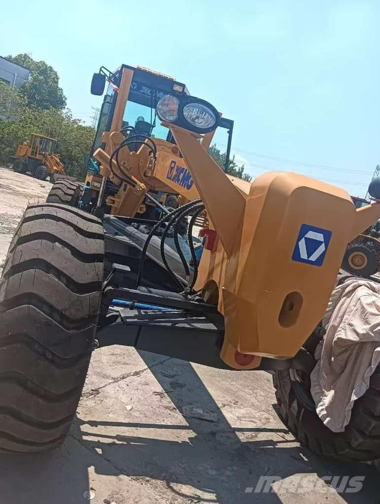 XCMG GR1803 Równiarki