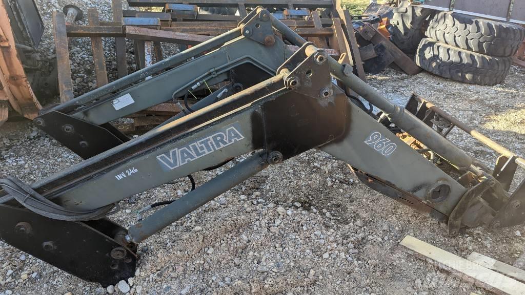 Valtra Loader Ładowarki rolnicze