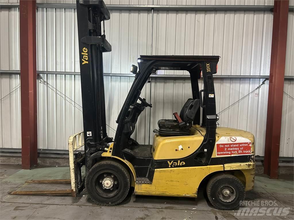 Yale GDP35VX Wózki Diesla