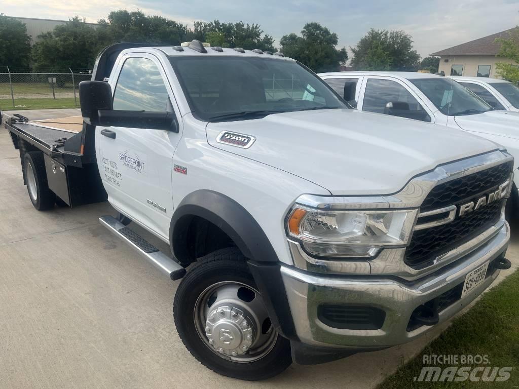 RAM 5500 Ciężarówki typu Platforma / Skrzynia