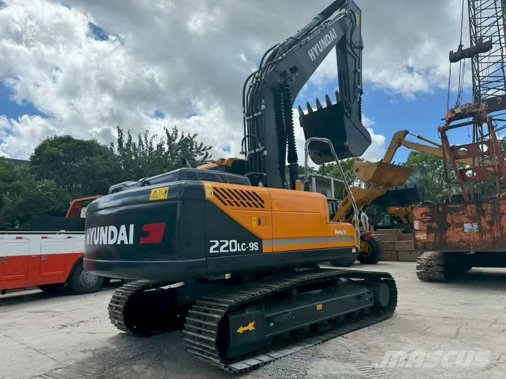 Hyundai r220lc-9s Midikoparki  7t - 12t