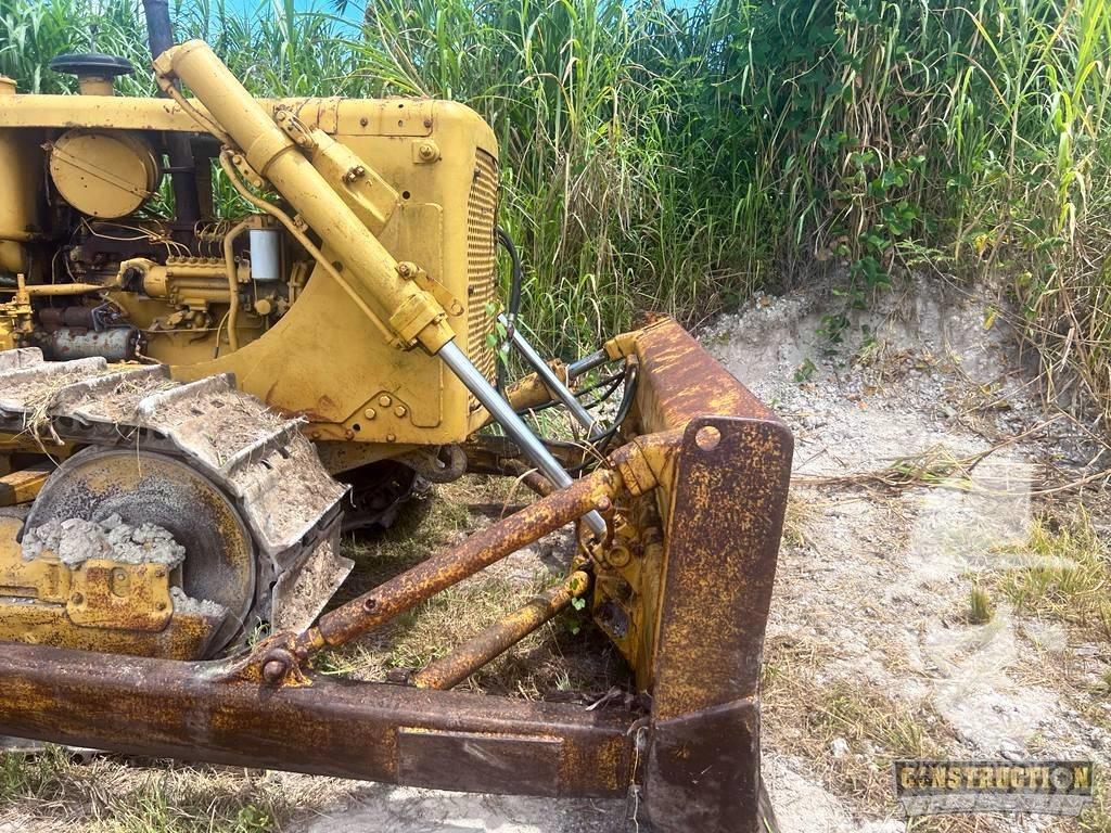 CAT D 6 C Spycharki gąsienicowe