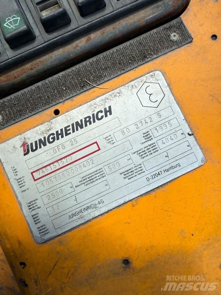 Jungheinrich DFG 25 Wózki Diesla