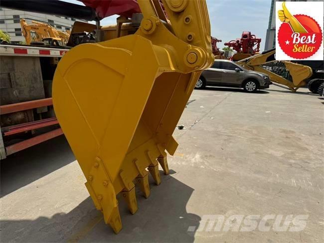 Komatsu PC 220 Koparki gąsienicowe