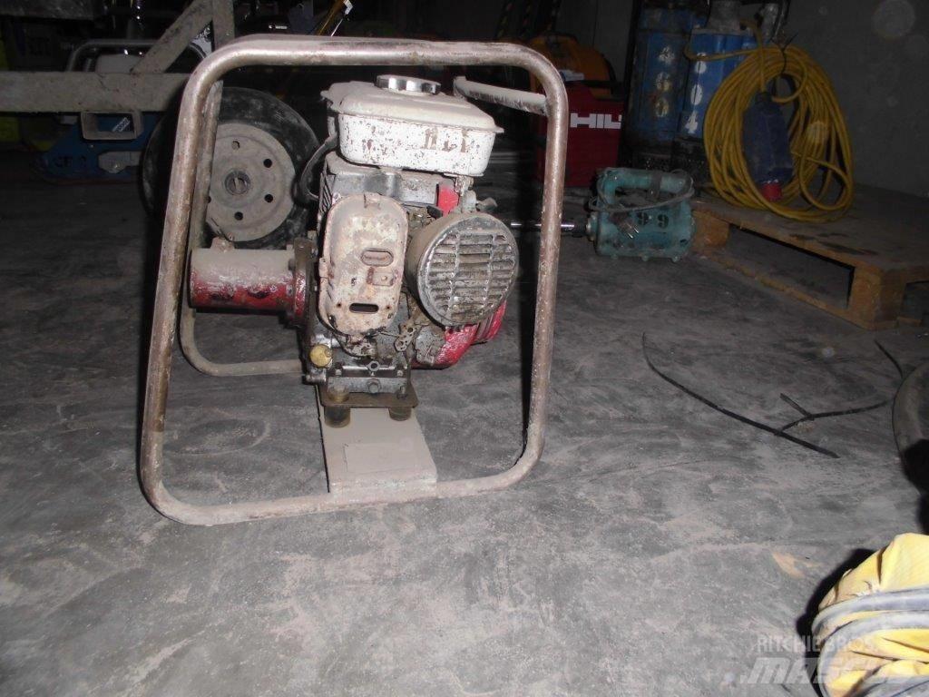  NEUMAC HONDA G150 Maszyny budowlane - Inne
