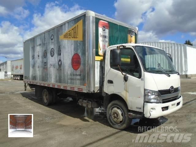 Hino 195 D Samochody ciężarowe ze skrzynią zamkniętą
