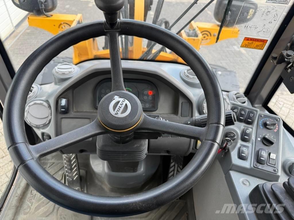 Volvo L 25 F Ładowarki kołowe