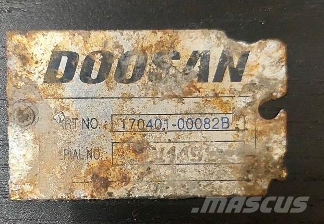 Doosan Final drive Ramy i zawieszenie