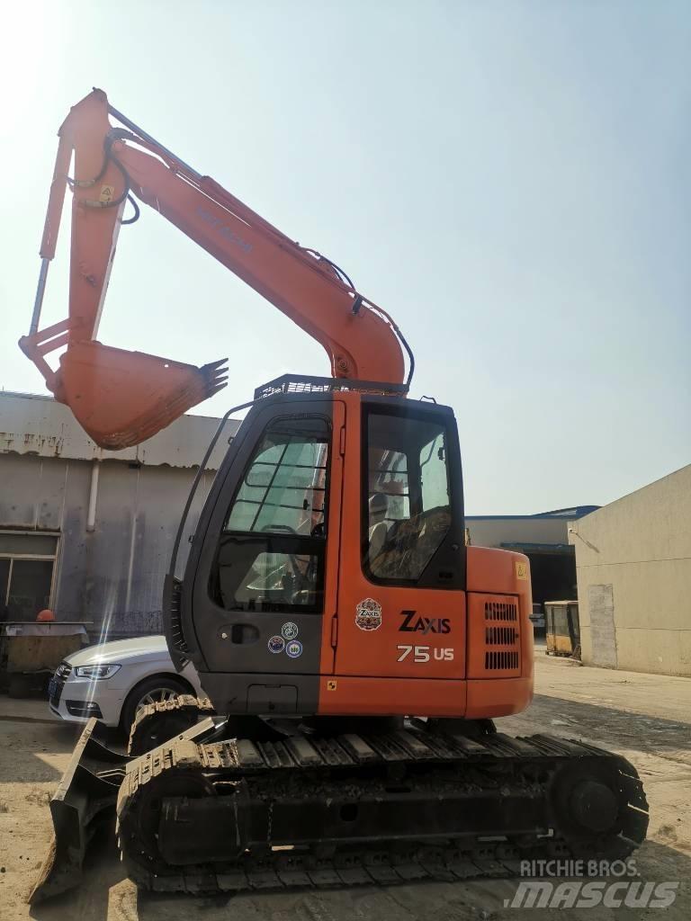 Hitachi ZX 75 Koparki gąsienicowe