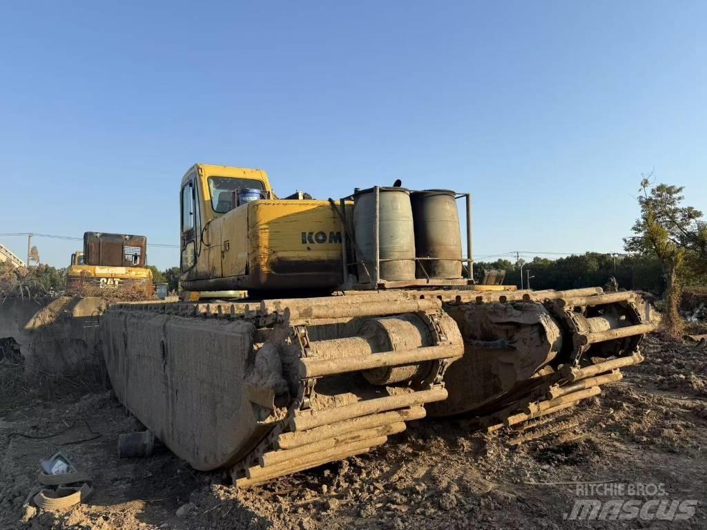 Komatsu PC 200-6 Koparki pływające - amfibie