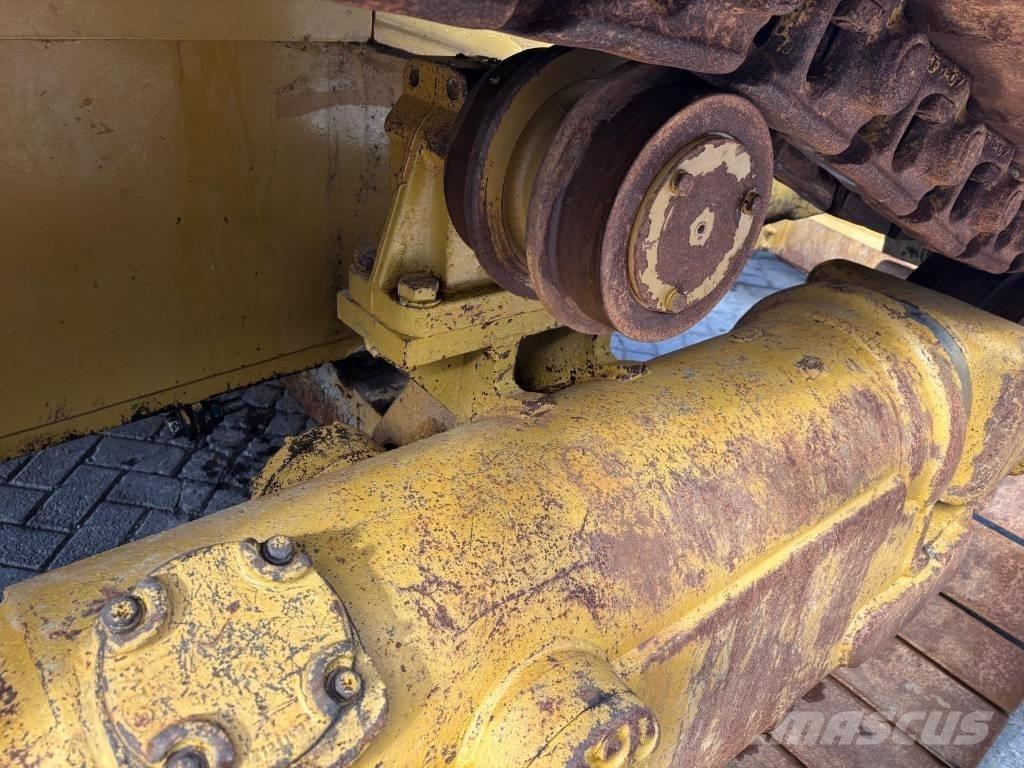 CAT D 6 R XW Spycharki gąsienicowe