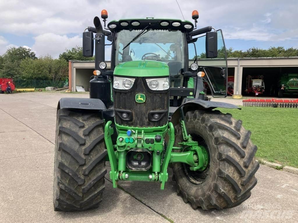 John Deere 6215R Ciągniki rolnicze