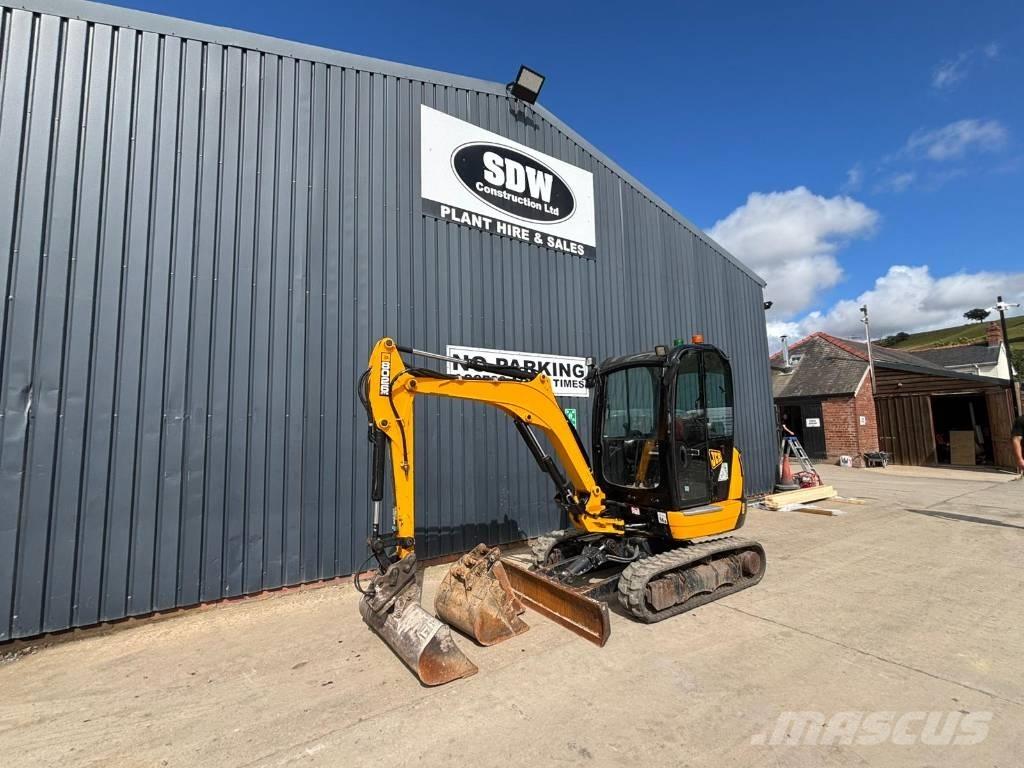 JCB 8026 CTS Minikoparki