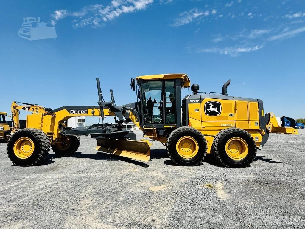 DEERE 672G Równiarki
