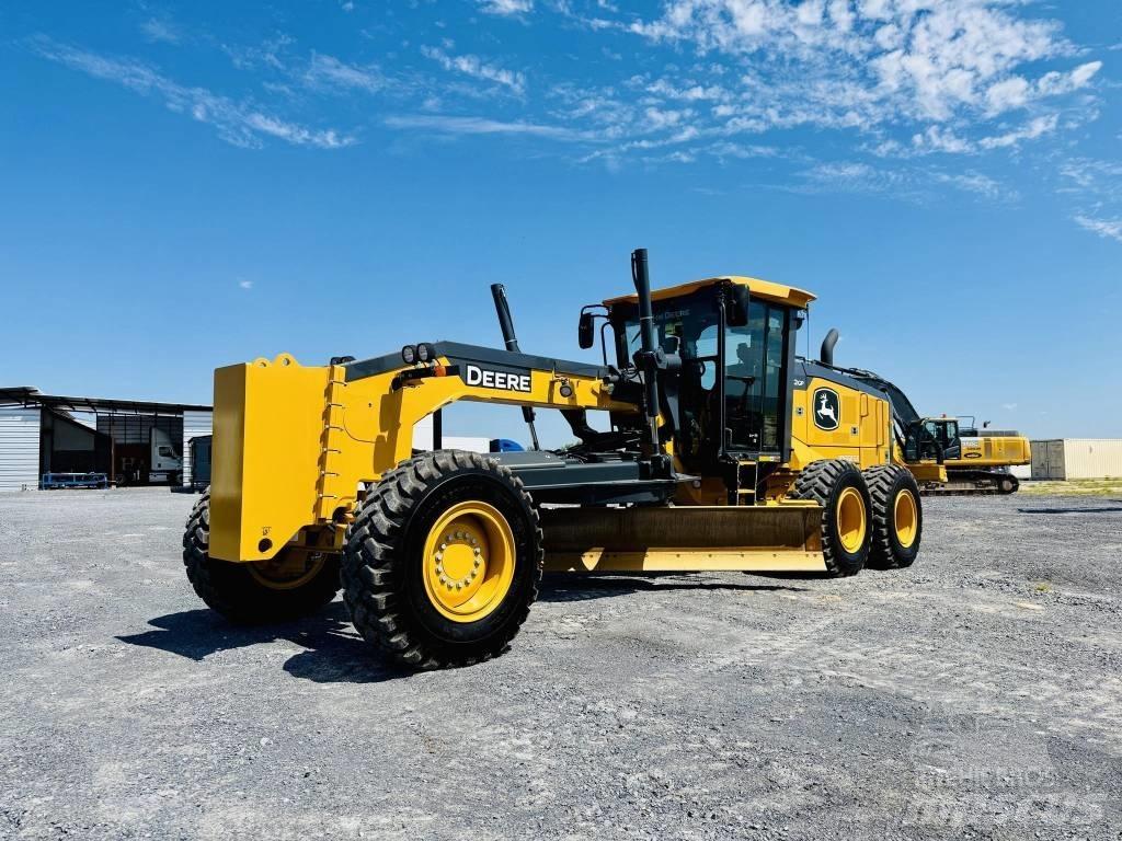 DEERE 672G Równiarki