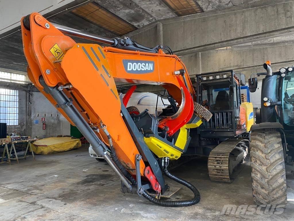 Doosan DX 235 NLC-5 Koparki gąsienicowe