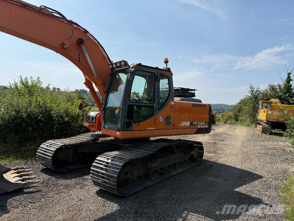Doosan DX 225 LC Koparki gąsienicowe