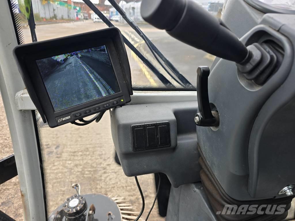 Bucher CityCat 1300 Zamiatarki - Zgarniarki - Odśnieżarki