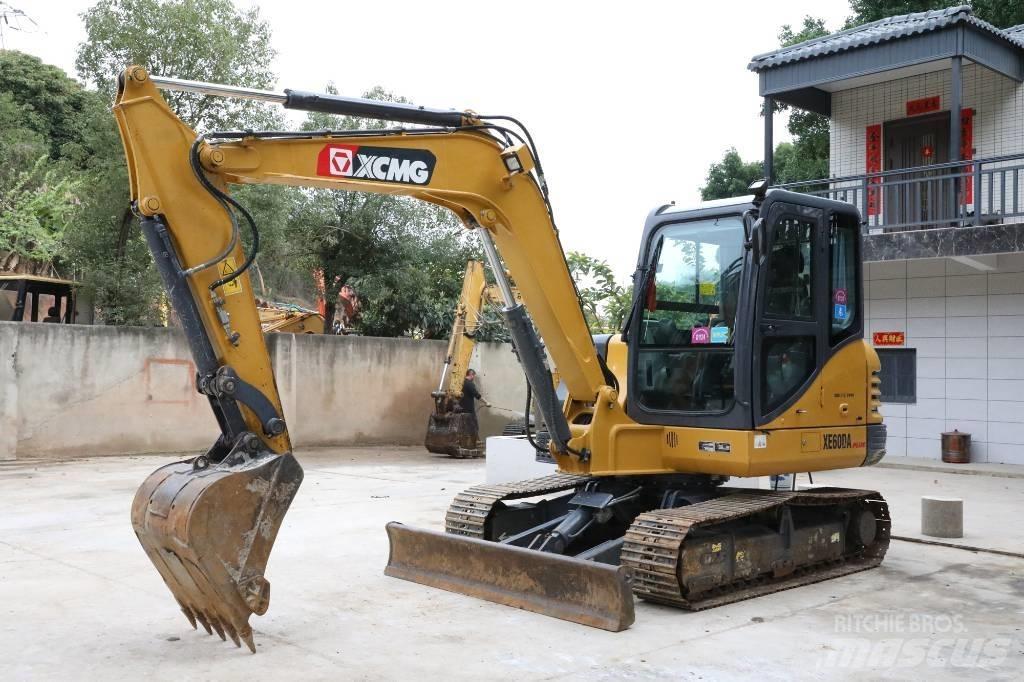 XCMG XE 60 DA Minikoparki