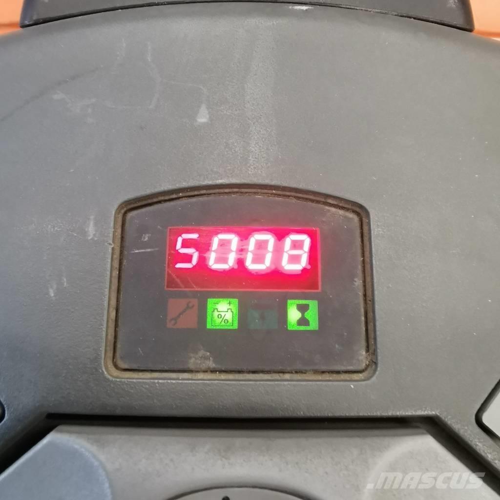 BT OSE 250 P Wózki kompletacyjne nisko unoszące