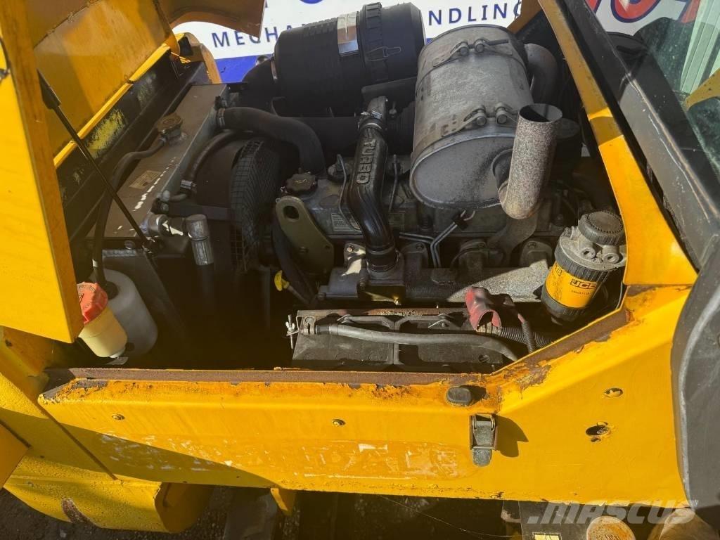 JCB 926 Wózki widłowe terenowe