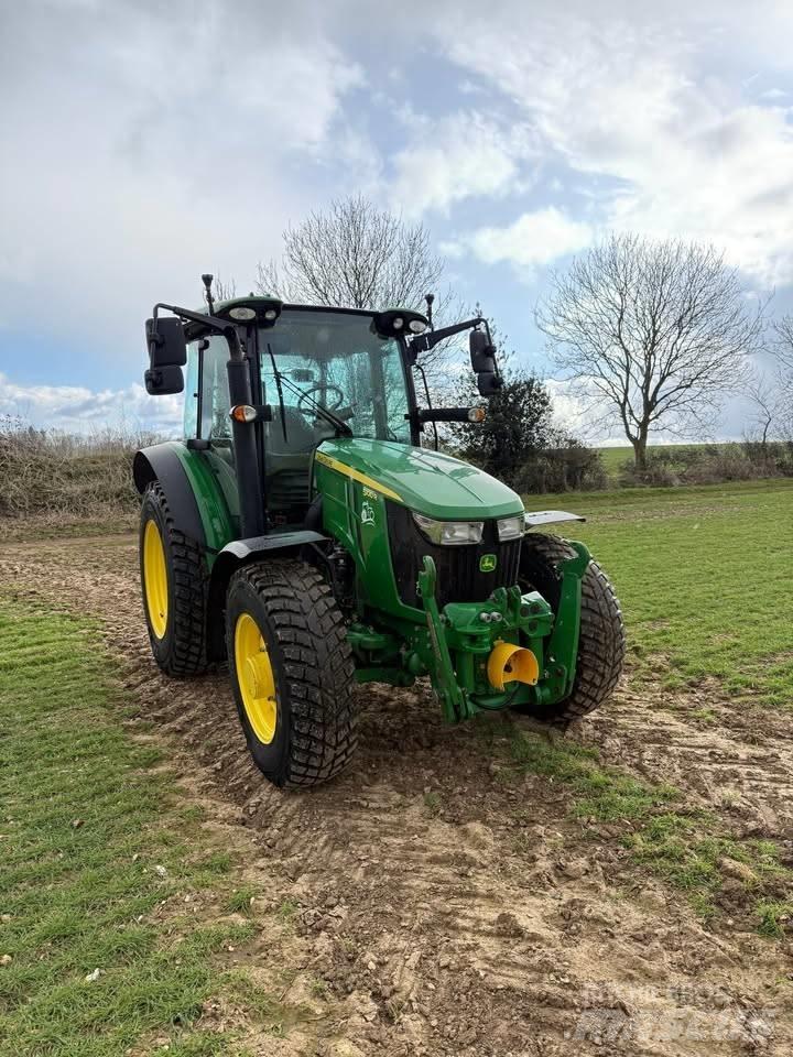 John Deere 5100 R Ciągniki rolnicze