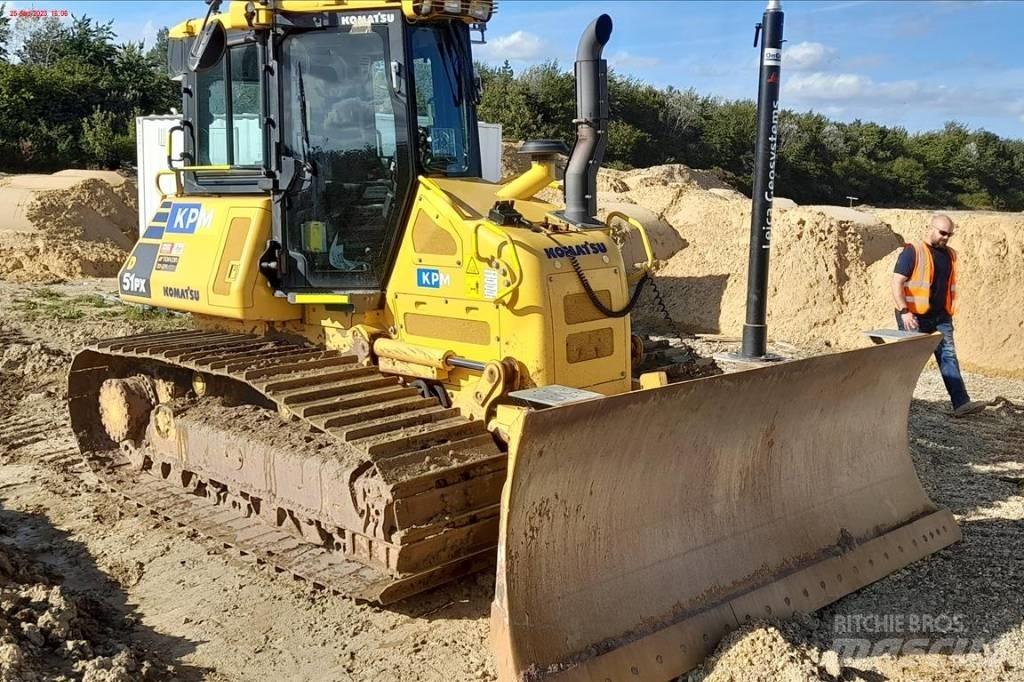 Komatsu D51 PX-24 Spycharki gąsienicowe