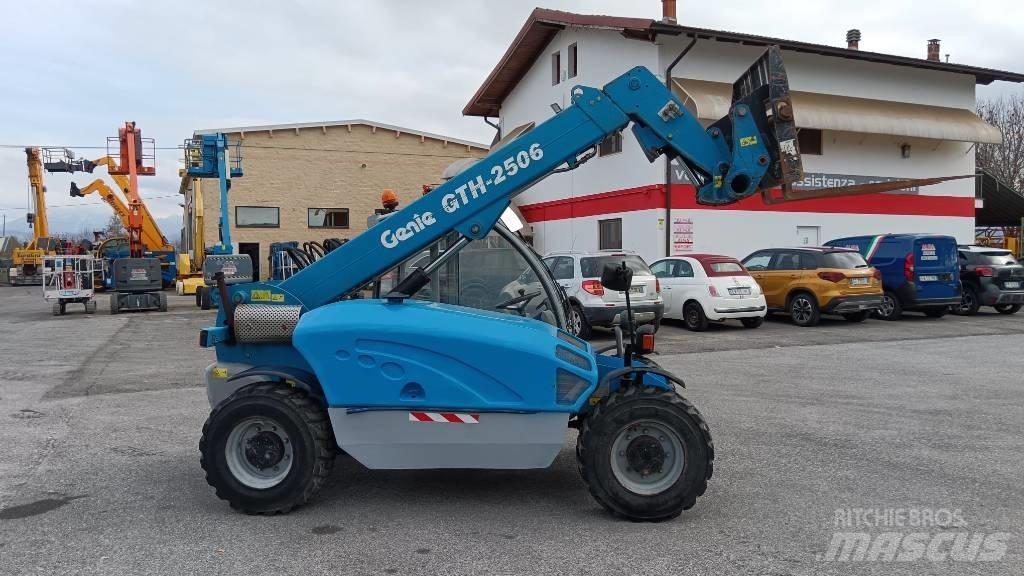 Terex Genie 2506 Ładowarki teleskopowe