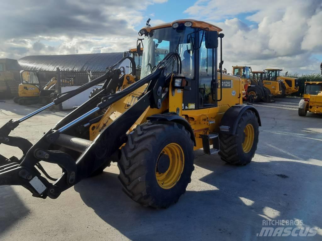 JCB 412 Ładowarki rolnicze
