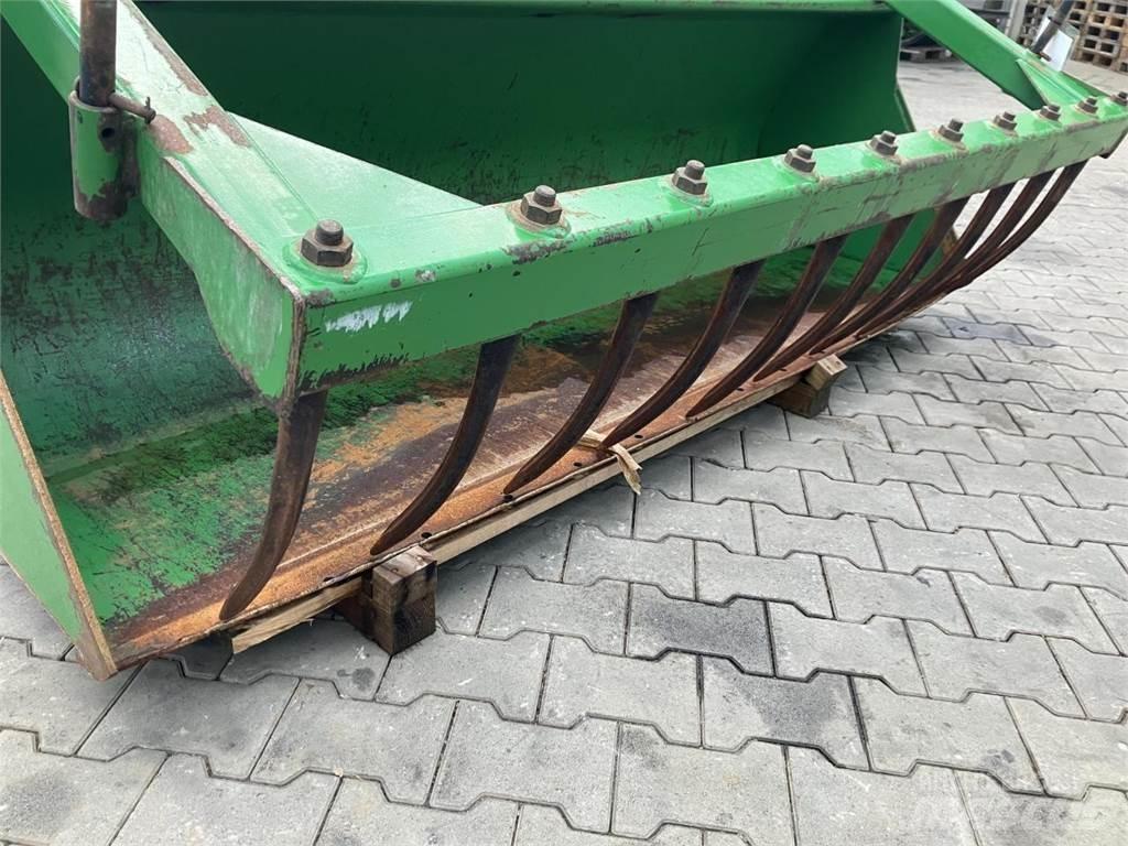 John Deere 2,20 m Akcesoria do ładowaczy czołowych