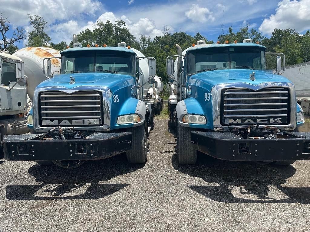 Mack GU 800 Inne