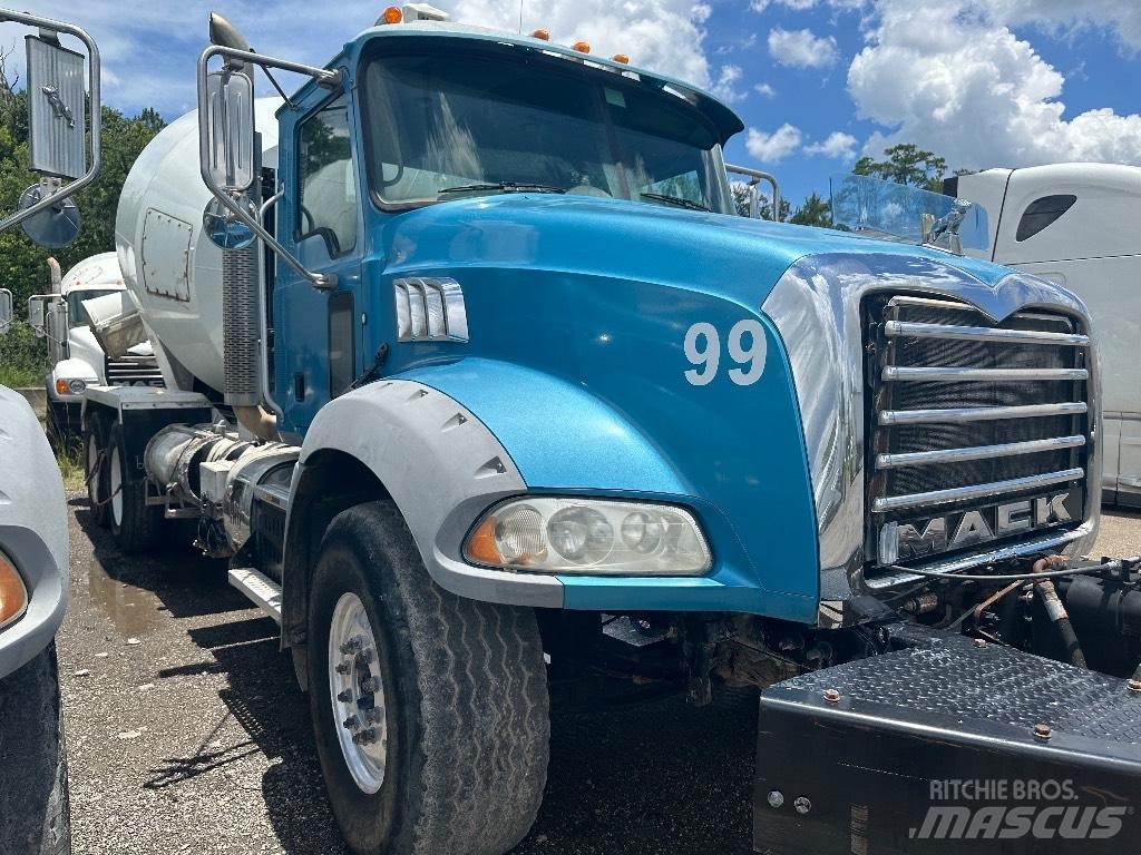 Mack GU 800 Inne