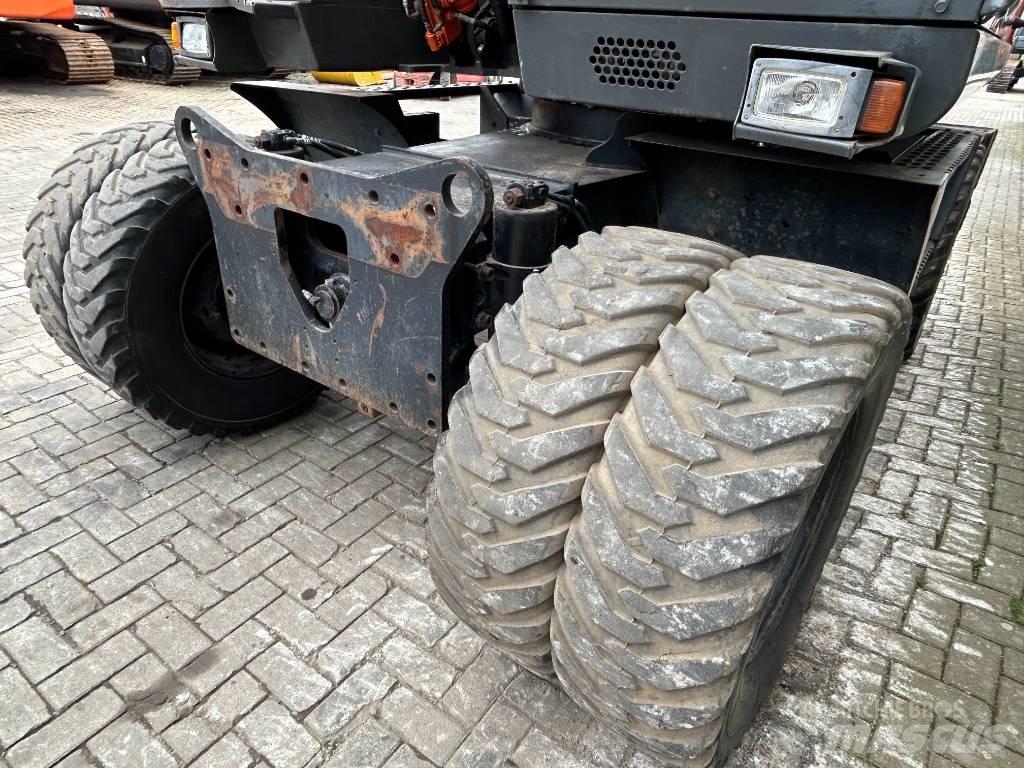 Hitachi ZX 140 W Koparki kołowe